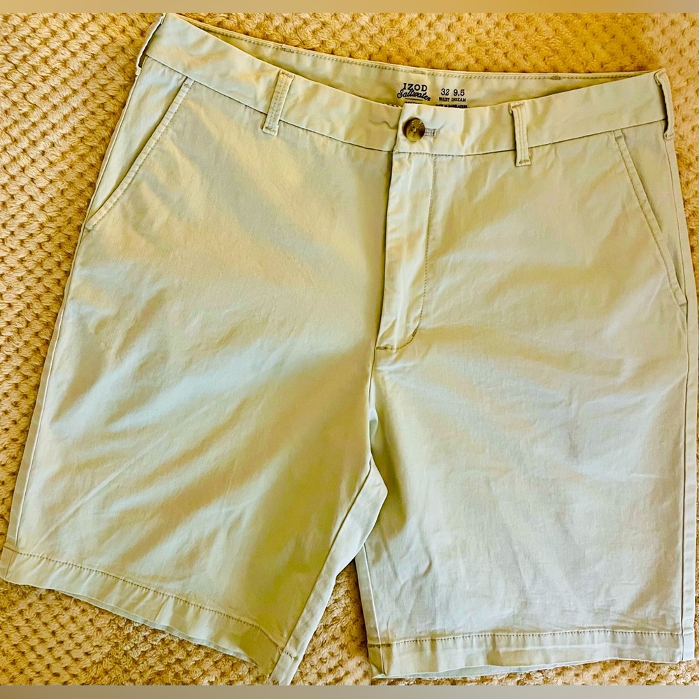 Men’s “Izod” Saltwater Stretch Khaki Shorts